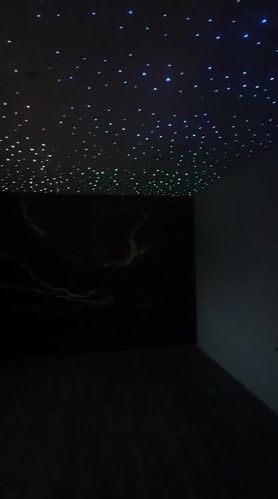 Video: Marmoroptik-Wand mit Sternenhimmel-Decke